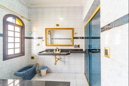 Casa à venda com 214m², 4 quartos e 2 vagas Casa à venda com 214m², 4 quartos e 2 vagasBanheiro do Quarto 3