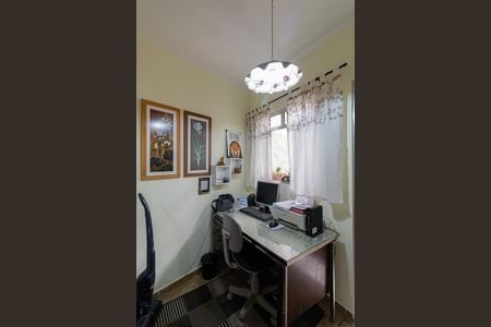 Casa à venda com 150m², 4 quartos e 3 vagasCasa 2 Corredor