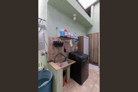 Casa à venda com 150m², 4 quartos e 3 vagasCasa 2 Área de Serviço