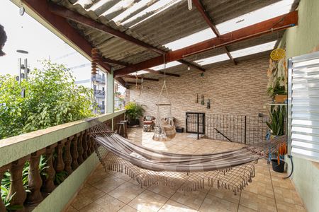 Casa à venda com 150m², 4 quartos e 3 vagasCasa 2 Varanda