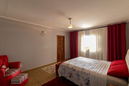 Casa à venda com 150m², 4 quartos e 3 vagasCasa 2 Suíte