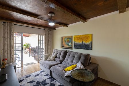 Casa à venda com 150m², 4 quartos e 3 vagasCasa 2 Sala