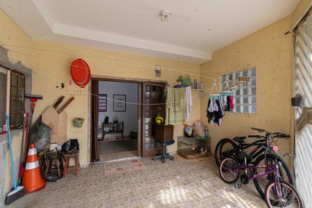 Casa à venda com 150m², 4 quartos e 3 vagasCasa 1 Garagem