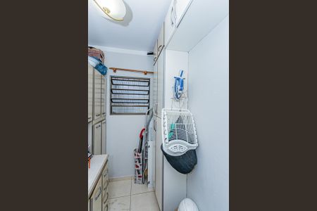 Casa à venda com 150m², 3 quartos e 4 vagasQuarto de Serviço