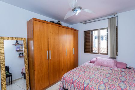 Casa à venda com 150m², 3 quartos e 4 vagasQuarto 1