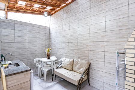 Casa à venda com 150m², 3 quartos e 4 vagasEspaço Gourmet