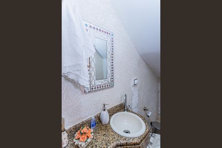 Casa à venda com 150m², 3 quartos e 4 vagasLavabo