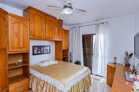 Casa à venda com 150m², 3 quartos e 4 vagasSuite