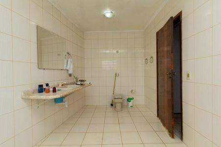 Casa à venda com 160m², 4 quartos e 3 vagasBanheiro Suíte 