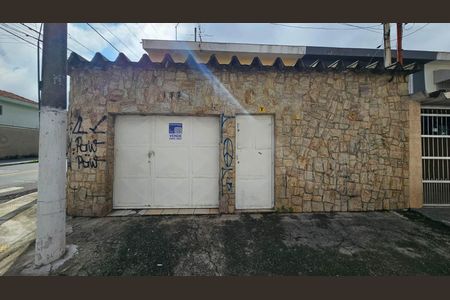 Casa à venda com 160m², 4 quartos e 3 vagasFachada