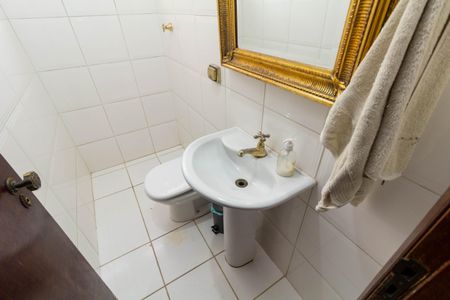 Casa à venda com 160m², 4 quartos e 3 vagasBanheiro 2