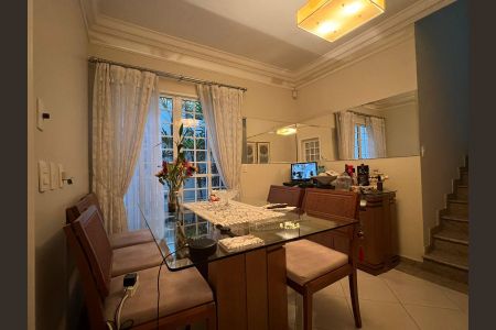 Casa à venda com 257m², 4 quartos e 4 vagas