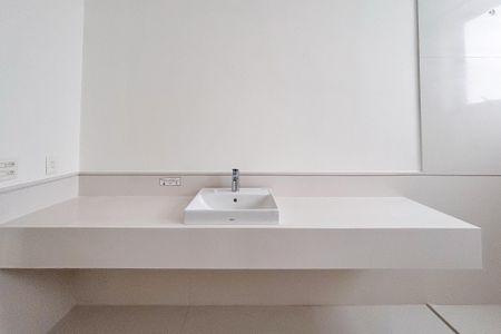 Apartamento à venda com 632m², 4 quartos e 7 vagas Apartamento à venda com 632m², 4 quartos e 7 vagasBanheiro da Suíte master