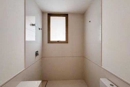 Apartamento à venda com 632m², 4 quartos e 7 vagas Apartamento à venda com 632m², 4 quartos e 7 vagasBanheiro da Suíte 3