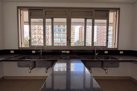 Apartamento à venda com 632m², 4 quartos e 7 vagas Apartamento à venda com 632m², 4 quartos e 7 vagasCozinha