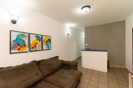 Casa à venda com 167m², 3 quartos e 2 vagasSala