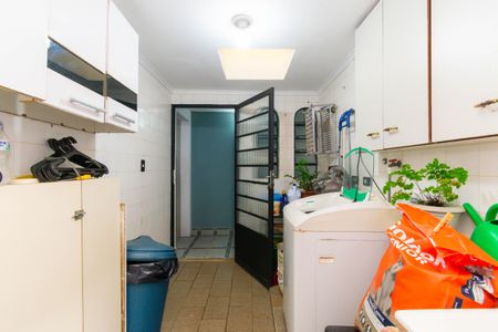 Casa à venda com 167m², 3 quartos e 2 vagasÁrea de Serviço