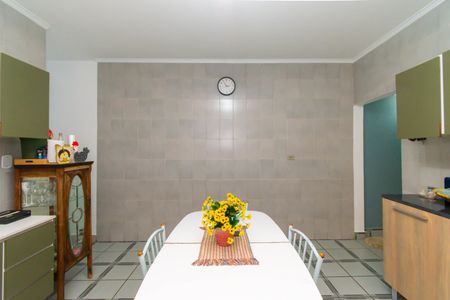 Casa à venda com 167m², 3 quartos e 2 vagasCozinha