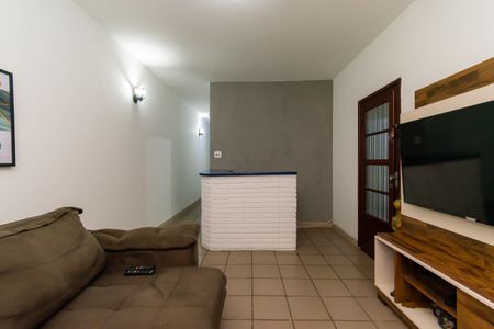 Casa à venda com 167m², 3 quartos e 2 vagasSala