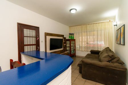 Casa à venda com 167m², 3 quartos e 2 vagasSala