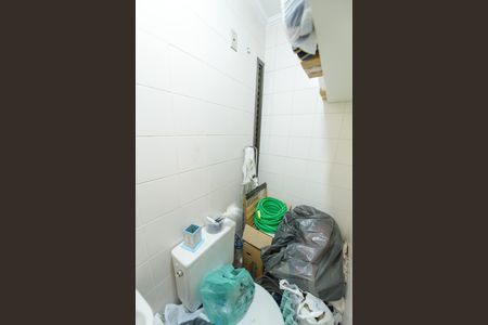 Apartamento para alugar com 170m², 3 quartos e 2 vagas Apartamento para alugar com 170m², 3 quartos e 2 vagasBanheiro de serviço