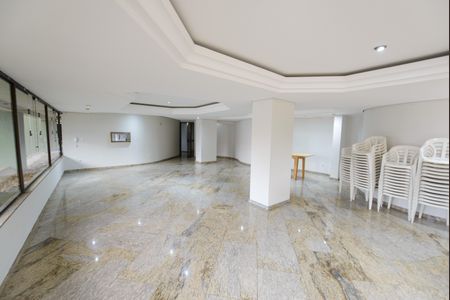 Apartamento para alugar com 170m², 3 quartos e 2 vagas Apartamento para alugar com 170m², 3 quartos e 2 vagasÁrea comum - Salão de festas