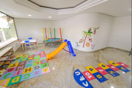 Apartamento para alugar com 170m², 3 quartos e 2 vagas Apartamento para alugar com 170m², 3 quartos e 2 vagasÁrea comum - Brinquedoteca