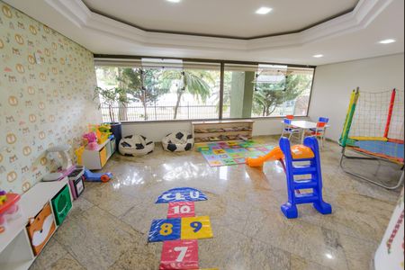 Apartamento para alugar com 170m², 3 quartos e 2 vagas Apartamento para alugar com 170m², 3 quartos e 2 vagasÁrea comum - Brinquedoteca