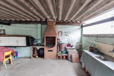 Casa à venda com 160m², 4 quartos e 1 vagaÁrea de Serviço