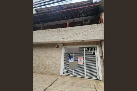 Casa à venda com 160m², 4 quartos e 1 vagaFachada