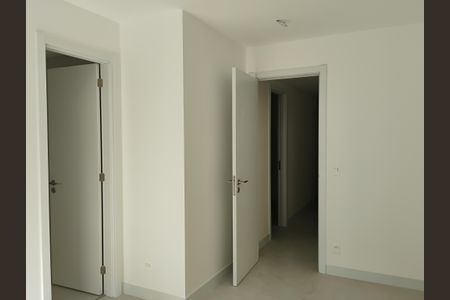 Apartamento à venda com 229m², 4 quartos e 2 vagasSuíte 3