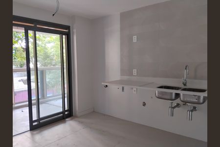 Apartamento à venda com 229m², 4 quartos e 2 vagasCozinha