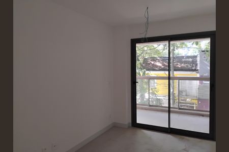 Apartamento à venda com 229m², 4 quartos e 2 vagasSuíte 1