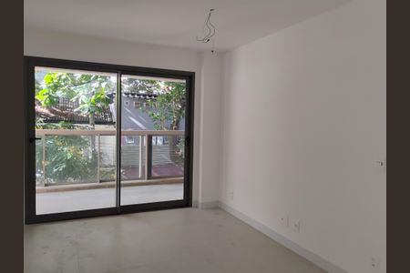 Apartamento à venda com 229m², 4 quartos e 2 vagasSuíte 2