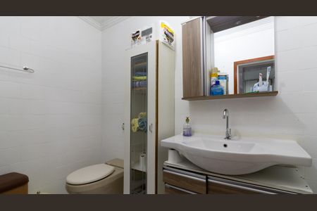 Casa à venda com 389m², 3 quartos e 2 vagas Casa à venda com 389m², 3 quartos e 2 vagasBanheiro