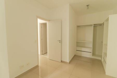 Apartamento à venda com 64m², 2 quartos e 1 vaga Apartamento à venda com 64m², 2 quartos e 1 vagaSuíte