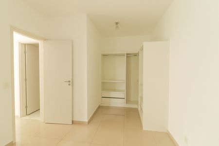Apartamento à venda com 64m², 2 quartos e 1 vaga Apartamento à venda com 64m², 2 quartos e 1 vagaSuíte