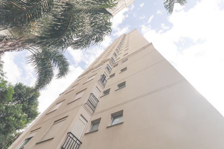Apartamento à venda com 64m², 2 quartos e 1 vaga Apartamento à venda com 64m², 2 quartos e 1 vagaFachada