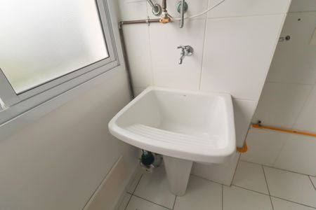 Apartamento à venda com 64m², 2 quartos e 1 vaga Apartamento à venda com 64m², 2 quartos e 1 vagaCozinha e Área de Serviço