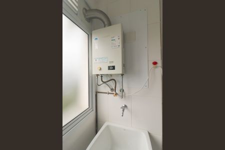 Apartamento à venda com 64m², 2 quartos e 1 vaga Apartamento à venda com 64m², 2 quartos e 1 vagaCozinha e Área de Serviço