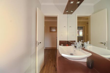 Casa à venda com 280m², 3 quartos e 3 vagasBanheiro Social