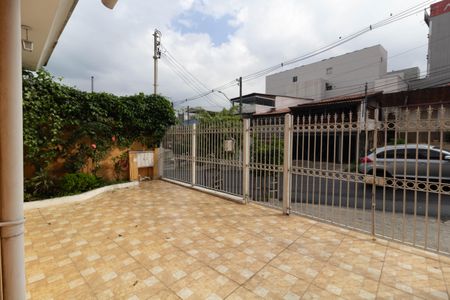 Casa para alugar com 160m², 2 quartos e 4 vagas Casa para alugar com 160m², 2 quartos e 4 vagasGaragem