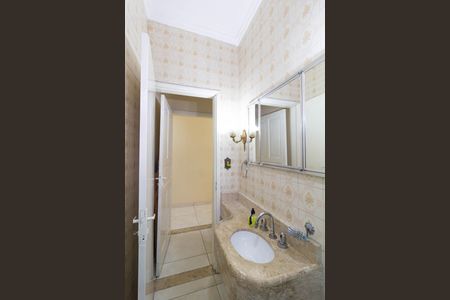 Casa para alugar com 160m², 2 quartos e 4 vagas Casa para alugar com 160m², 2 quartos e 4 vagasBanheiro 1