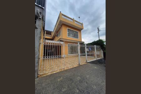Casa para alugar com 160m², 2 quartos e 4 vagas Casa para alugar com 160m², 2 quartos e 4 vagasFachada