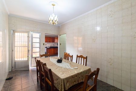 Casa para alugar com 160m², 2 quartos e 4 vagas Casa para alugar com 160m², 2 quartos e 4 vagasCozinha