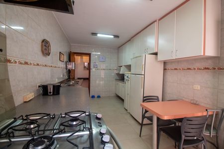 Casa à venda com 205m², 5 quartos e 4 vagasCozinha