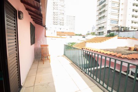 Casa à venda com 205m², 5 quartos e 4 vagasvaranda Suíte 4