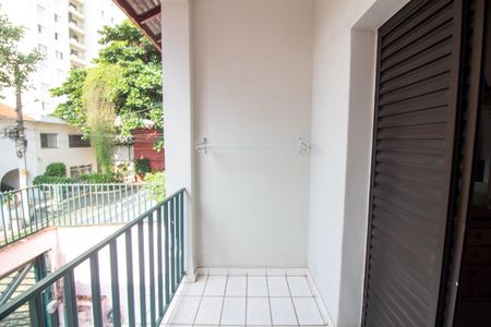 Casa à venda com 205m², 5 quartos e 4 vagasVaranda Suíte 2