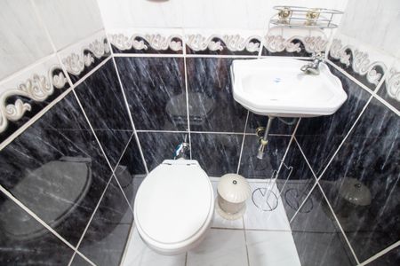 Casa à venda com 205m², 5 quartos e 4 vagasLavabo Sala