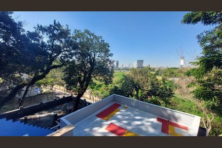 Casa de condomínio à venda com 240m², 3 quartos e 4 vagas